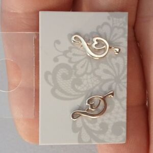Sterling silver g clef heart post earrings